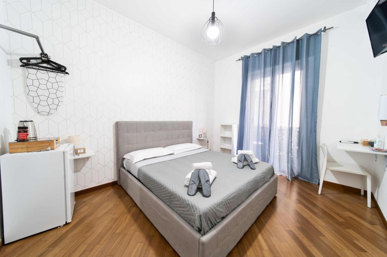 Dante 138 Class Rooms & Apartments Бари Экстерьер фото
