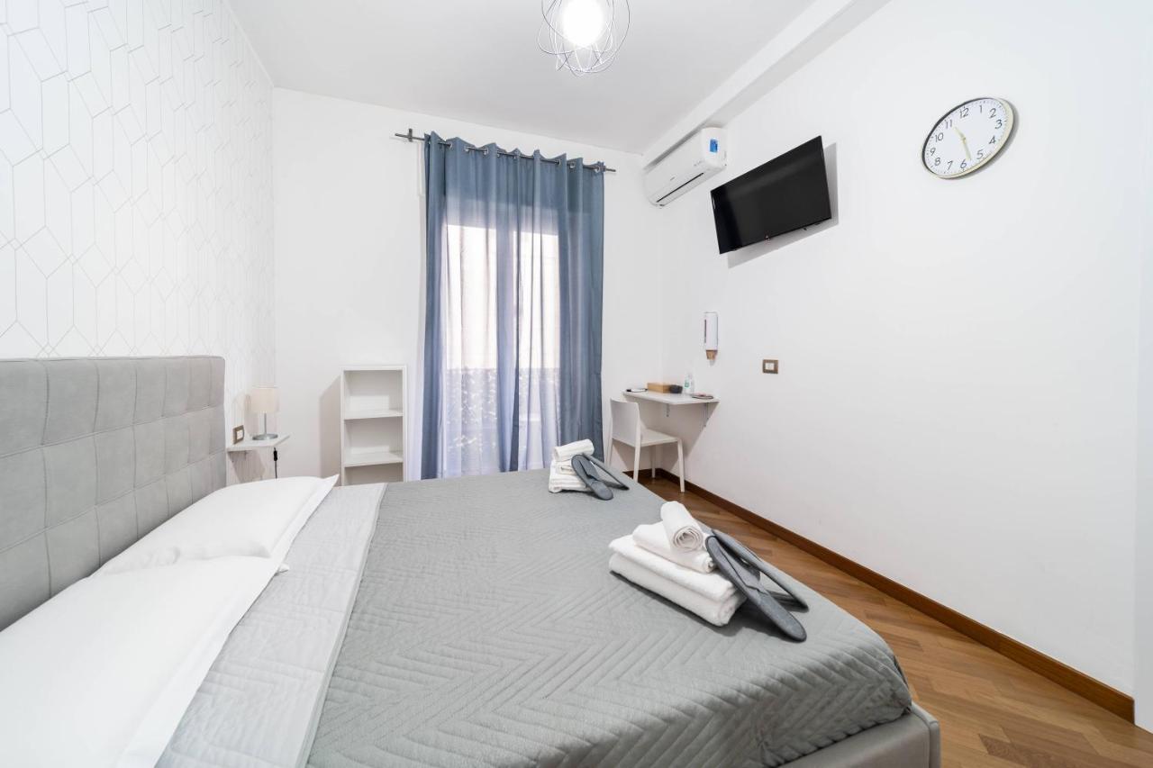 Dante 138 Class Rooms & Apartments Бари Экстерьер фото