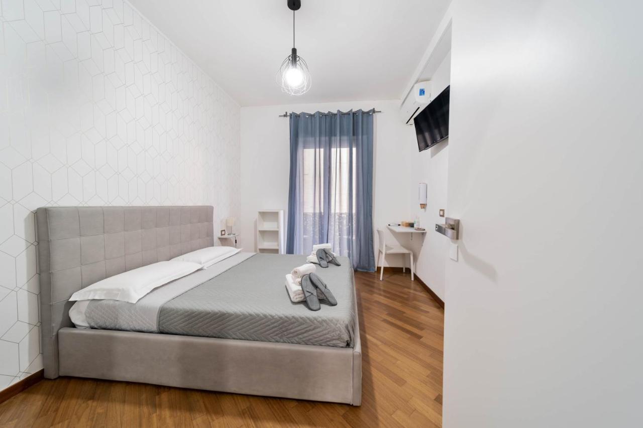 Dante 138 Class Rooms & Apartments Бари Экстерьер фото
